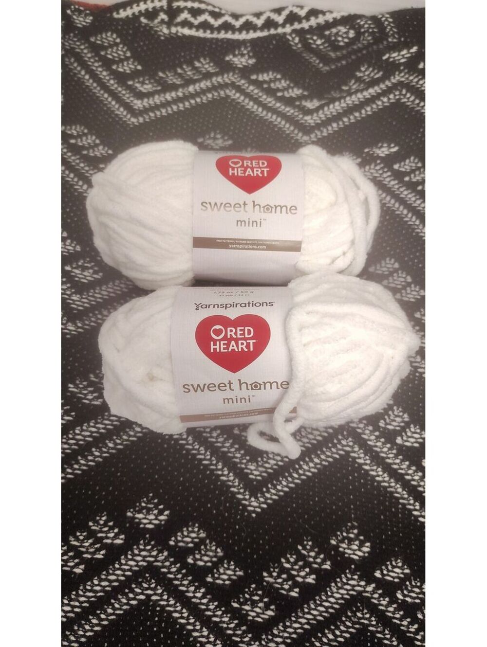 Red Heart Sweet Home Mini White Yarn 2 Skeins Super Bulky Chenille 74 Yards